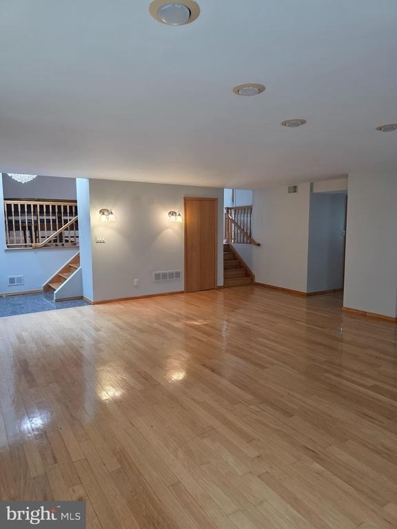 812 Leeds Lane - Photo 10