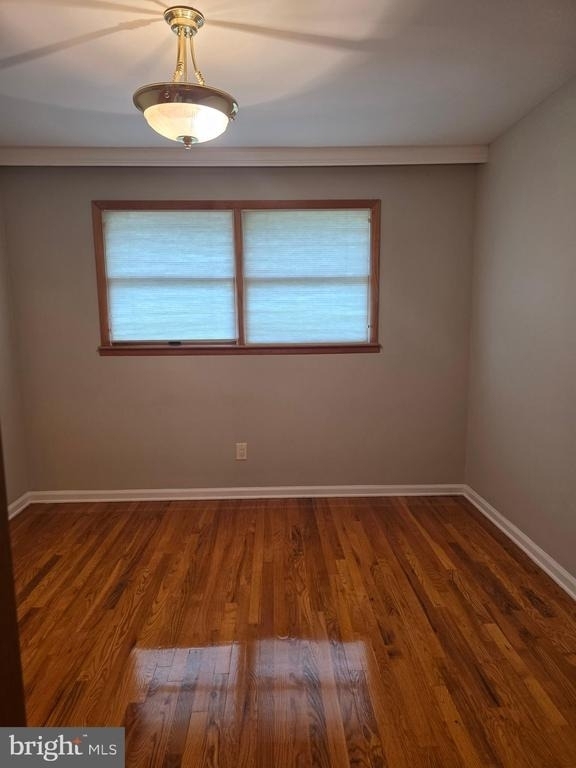 812 Leeds Lane - Photo 30