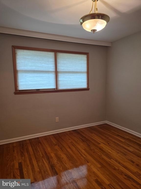 812 Leeds Lane - Photo 28