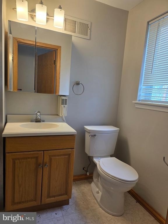 812 Leeds Lane - Photo 9