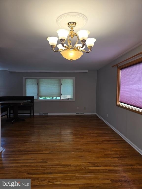 812 Leeds Lane - Photo 14