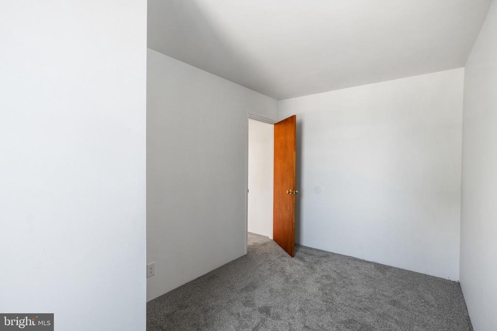 613 N Scott Street - Photo 11