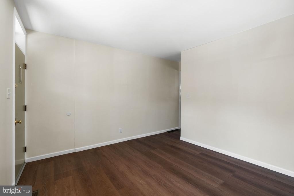 613 N Scott Street - Photo 3