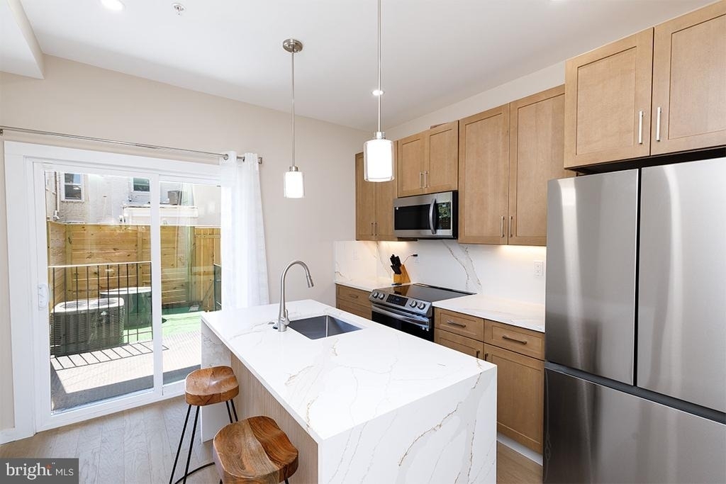 336 Oakdale Place Nw - Photo 3