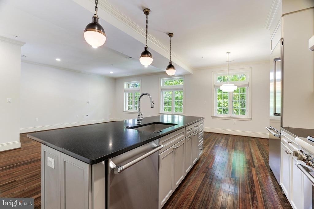 1848 Biltmore Street Nw - Photo 8