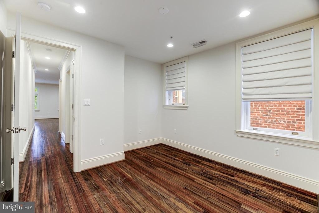 1848 Biltmore Street Nw - Photo 12