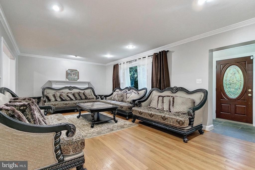 2108 48th Street Nw - Photo 2