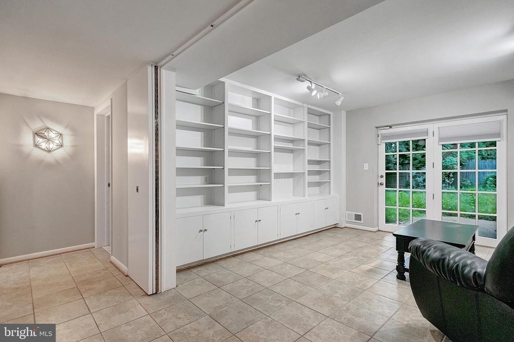 2108 48th Street Nw - Photo 36