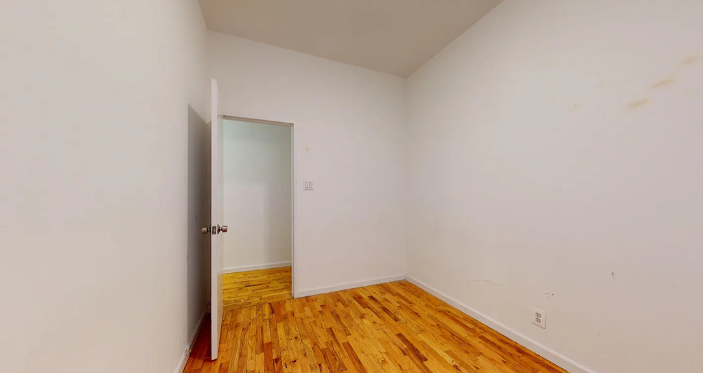 East 87th  street  - Photo 5