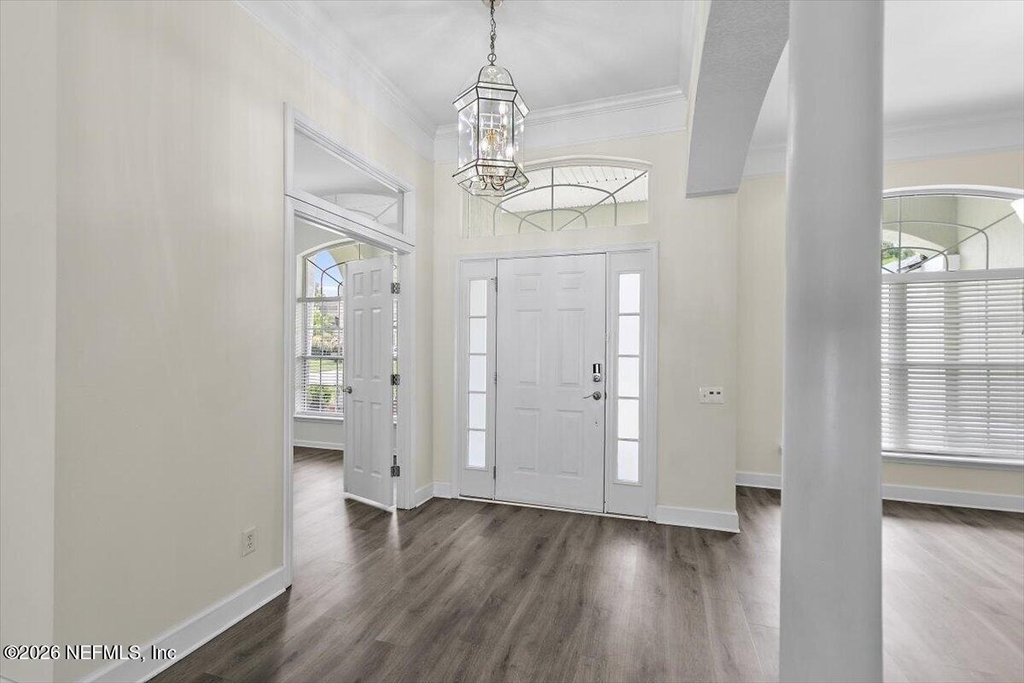 8884 Hampton Landing Drive E - Photo 2