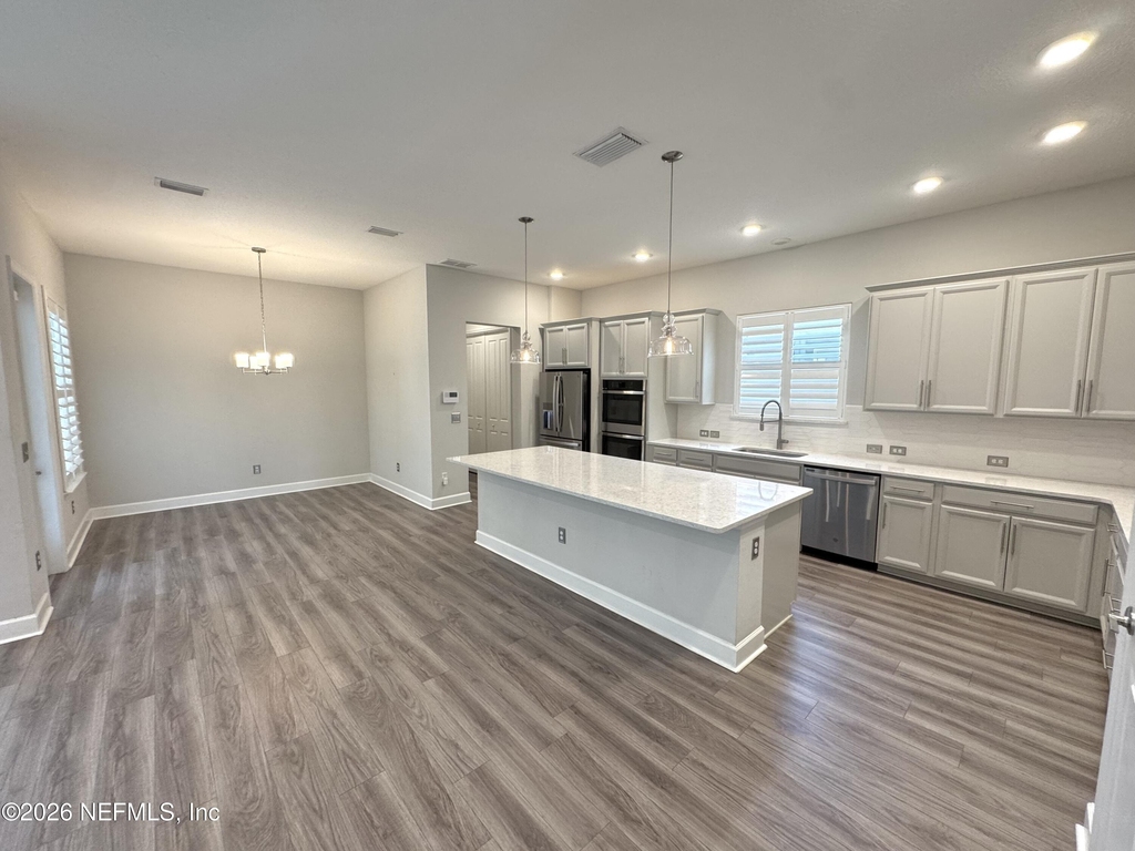 77 Park Center Avenue - Photo 9