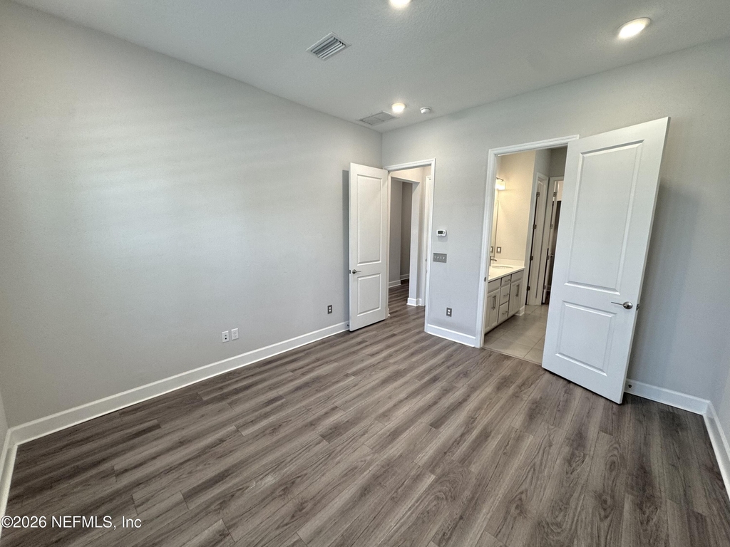 77 Park Center Avenue - Photo 14