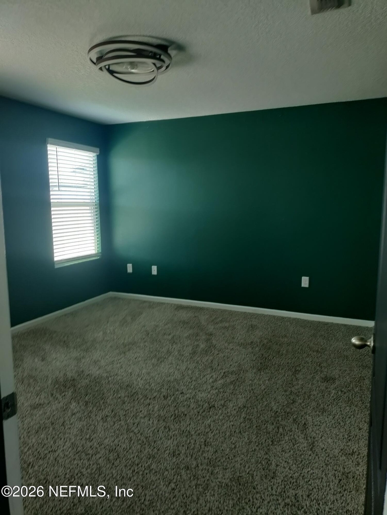 4260 Hemlock Street - Photo 8