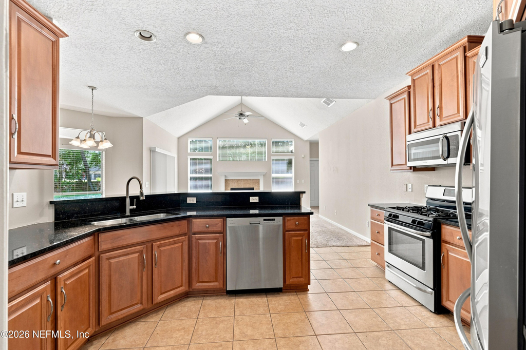 4424 N N Alatamaha Street - Photo 5