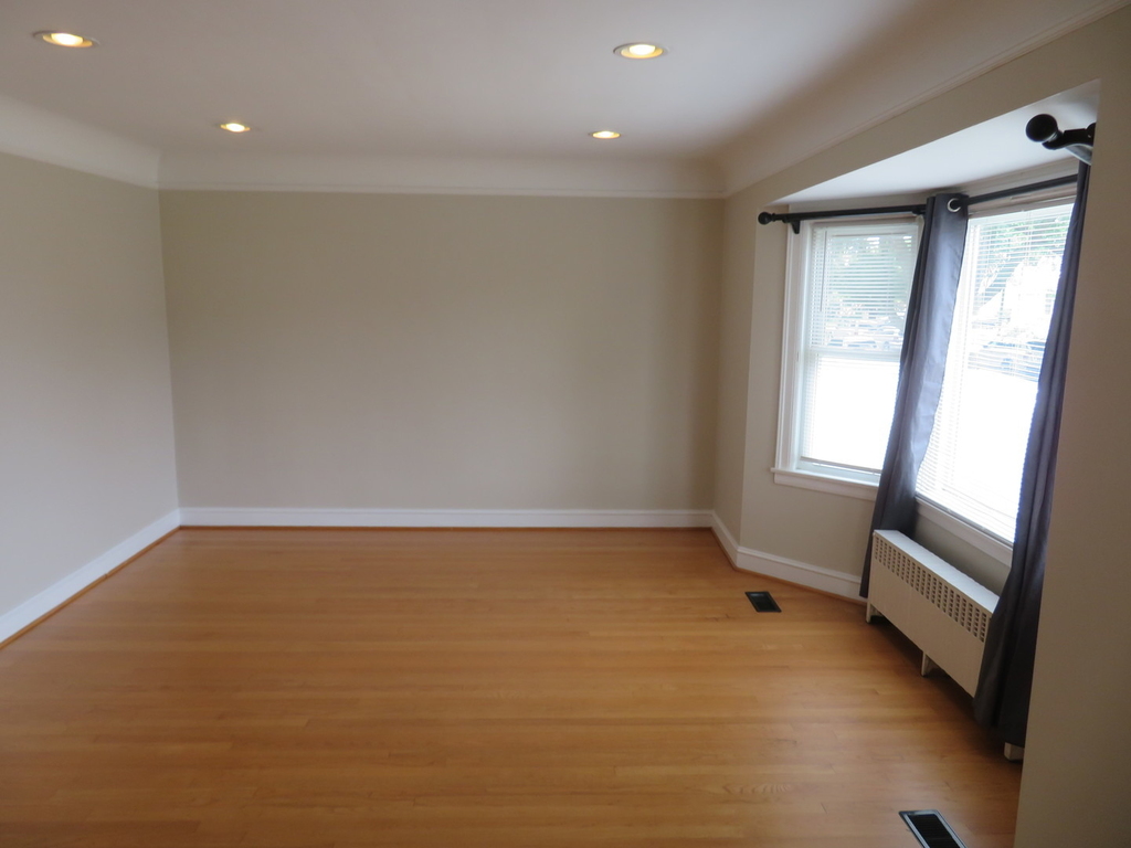 6957 W Fletcher Street - Photo 17