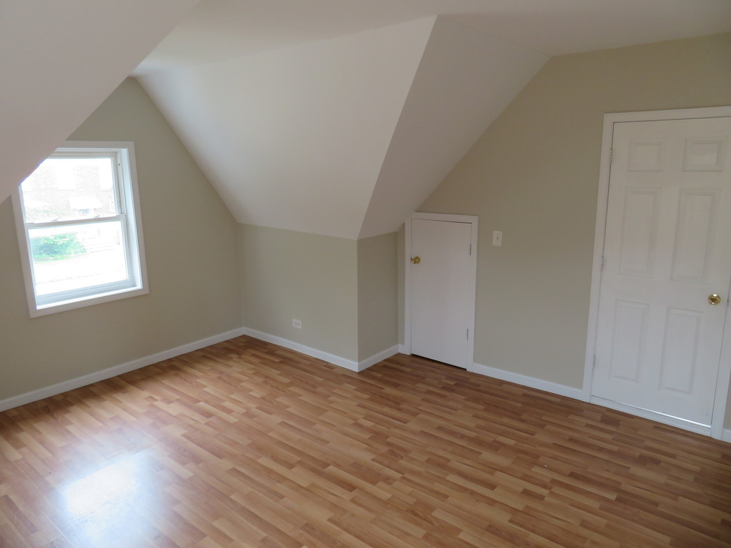 6957 W Fletcher Street - Photo 5