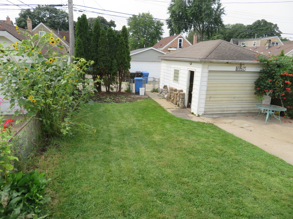 6957 W Fletcher Street - Photo 2