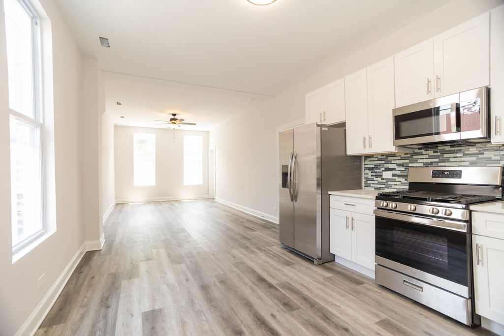 2248 W 21st Street - Photo 4