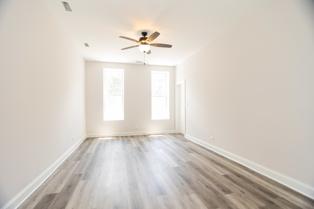 2248 W 21st Street - Photo 1