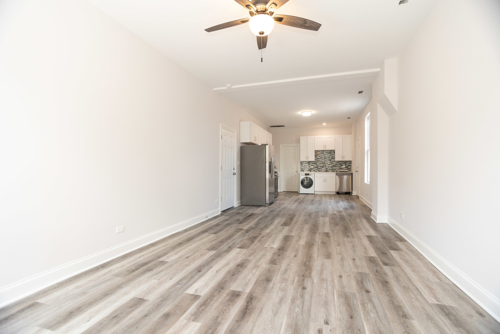 2248 W 21st Street - Photo 2