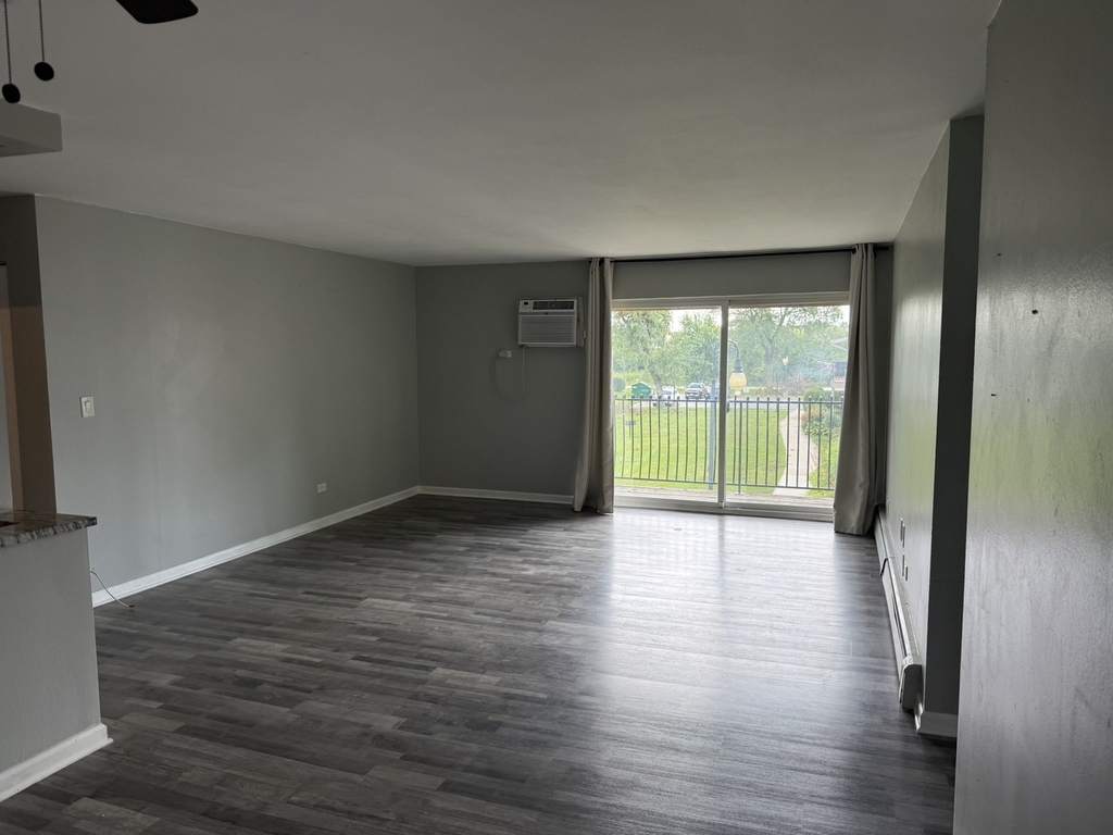 16w486 Lake Drive - Photo 1