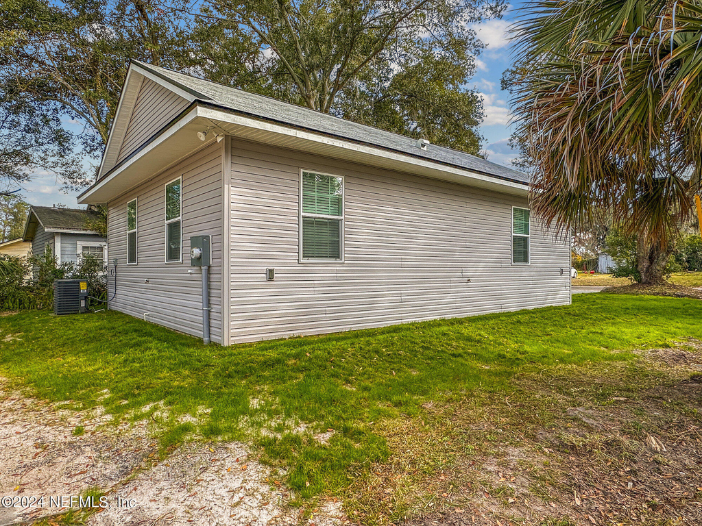 2220 Flesher Avenue - Photo 29