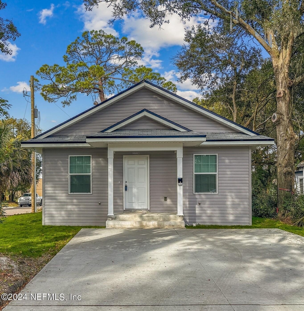 2220 Flesher Avenue - Photo 1