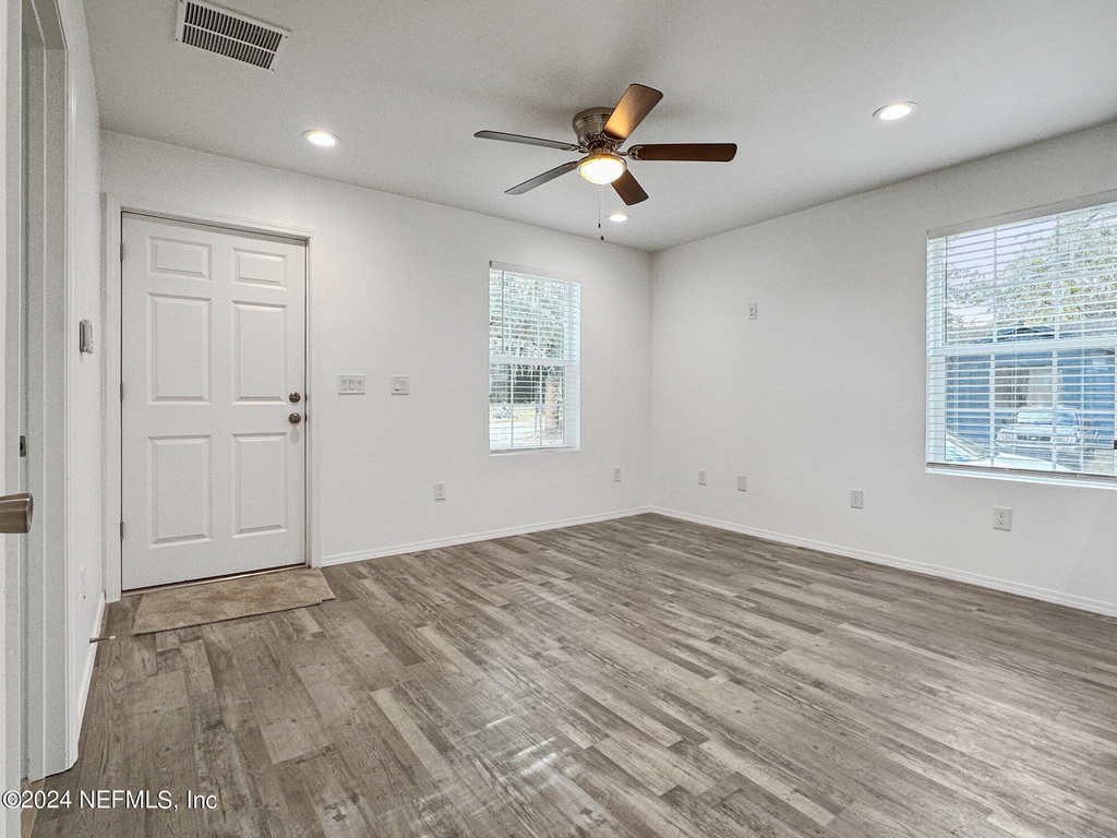 2220 Flesher Avenue - Photo 7