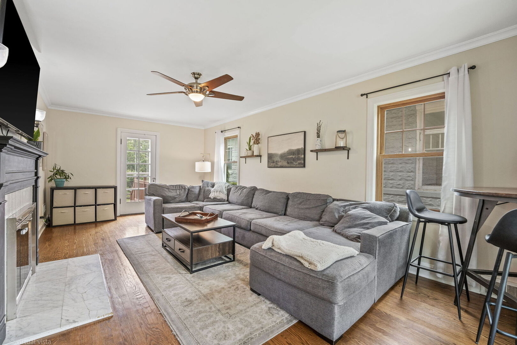 759 Laurel Avenue - Photo 3