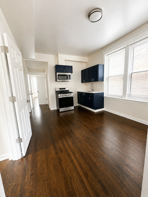 2623 W 21st Place - Photo 2