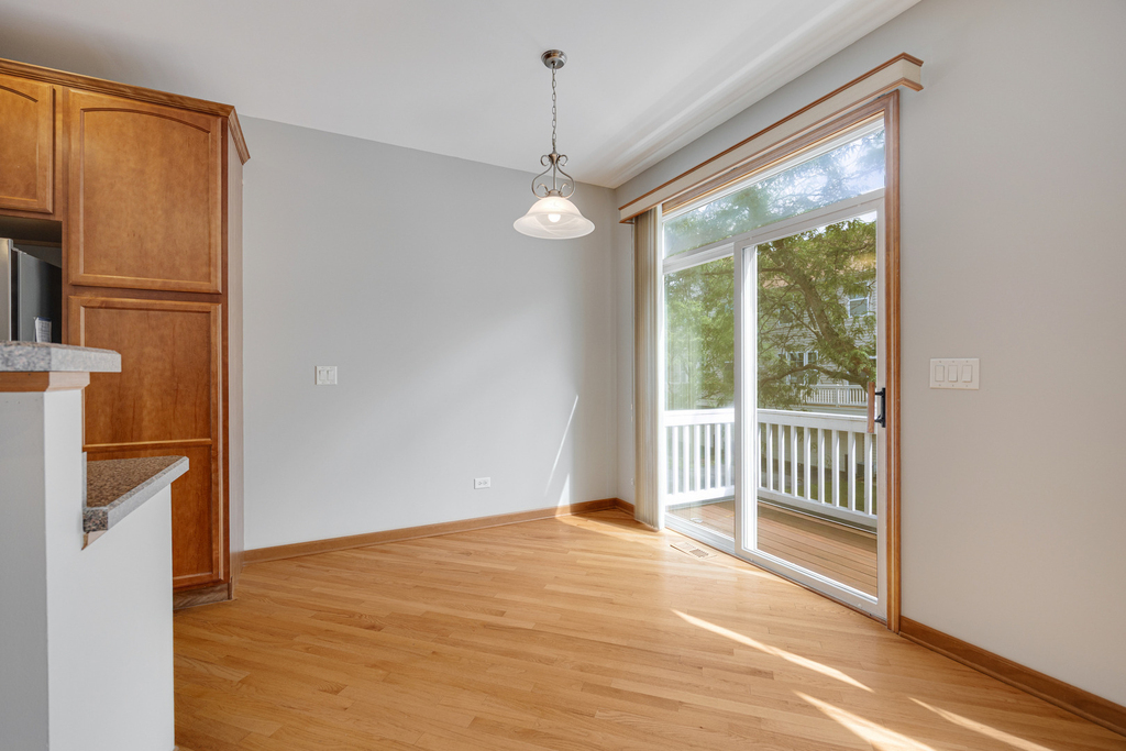 5568 Cambridge Way - Photo 7