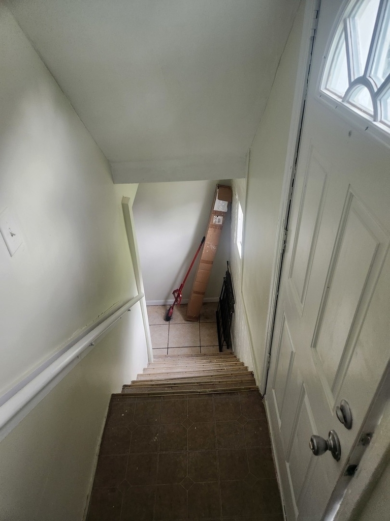 2510 E 96th Street - Photo 11
