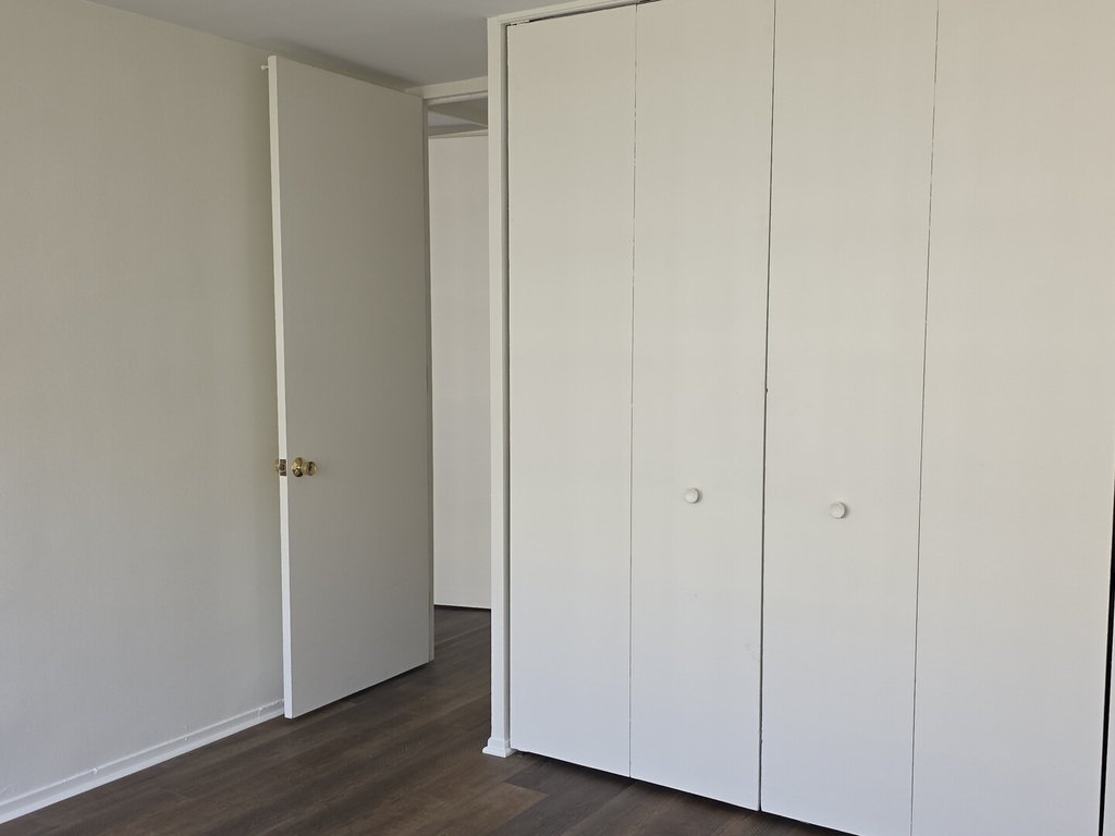 1450 E 55th Place - Photo 8