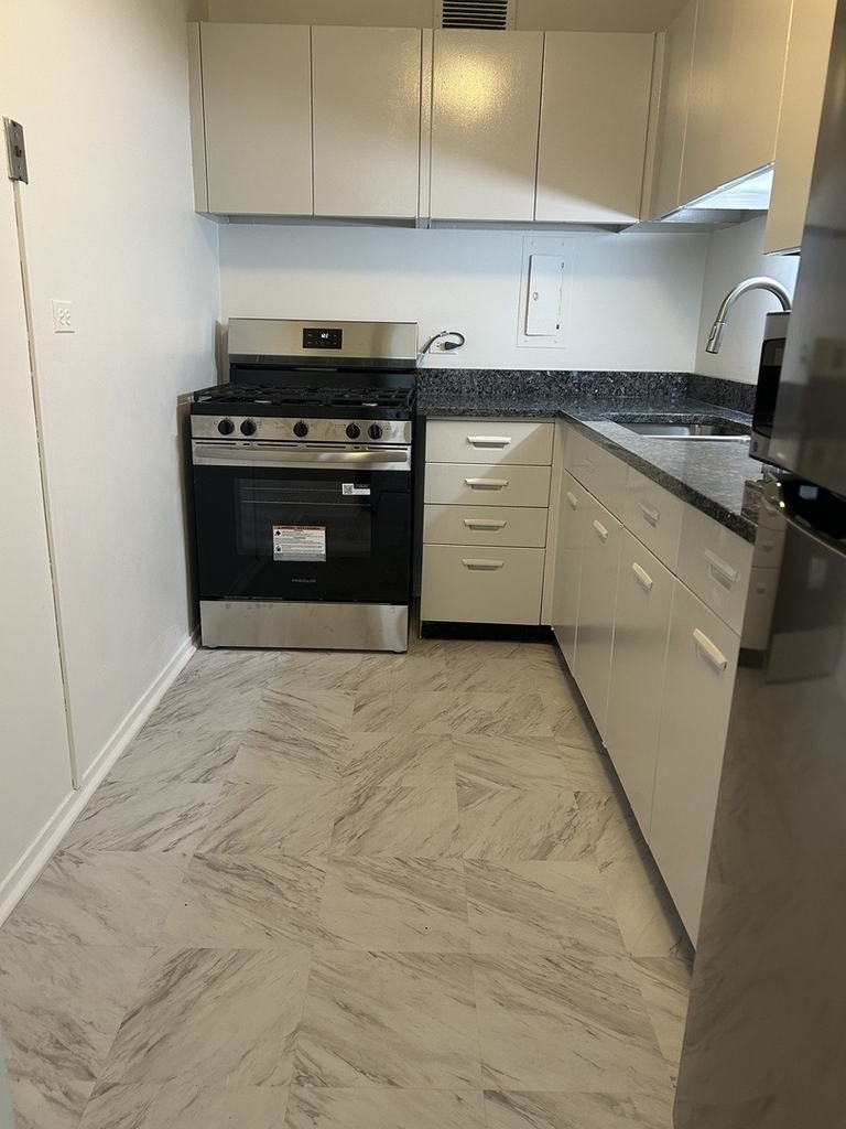 1450 E 55th Place - Photo 14