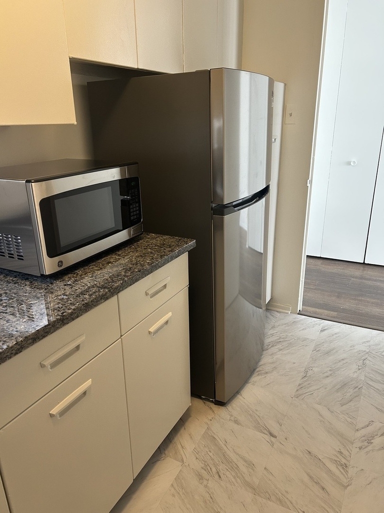 1450 E 55th Place - Photo 15
