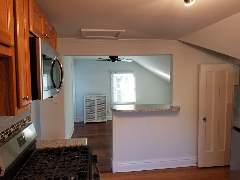 345 N Addison Avenue - Photo 6