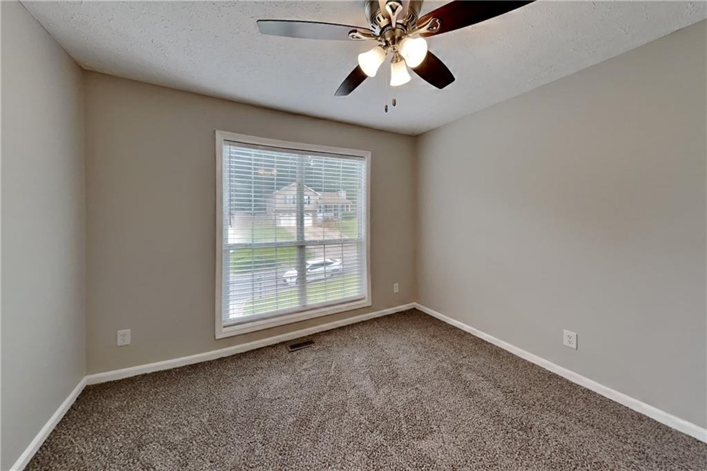 5333 Highpoint Road - Photo 8