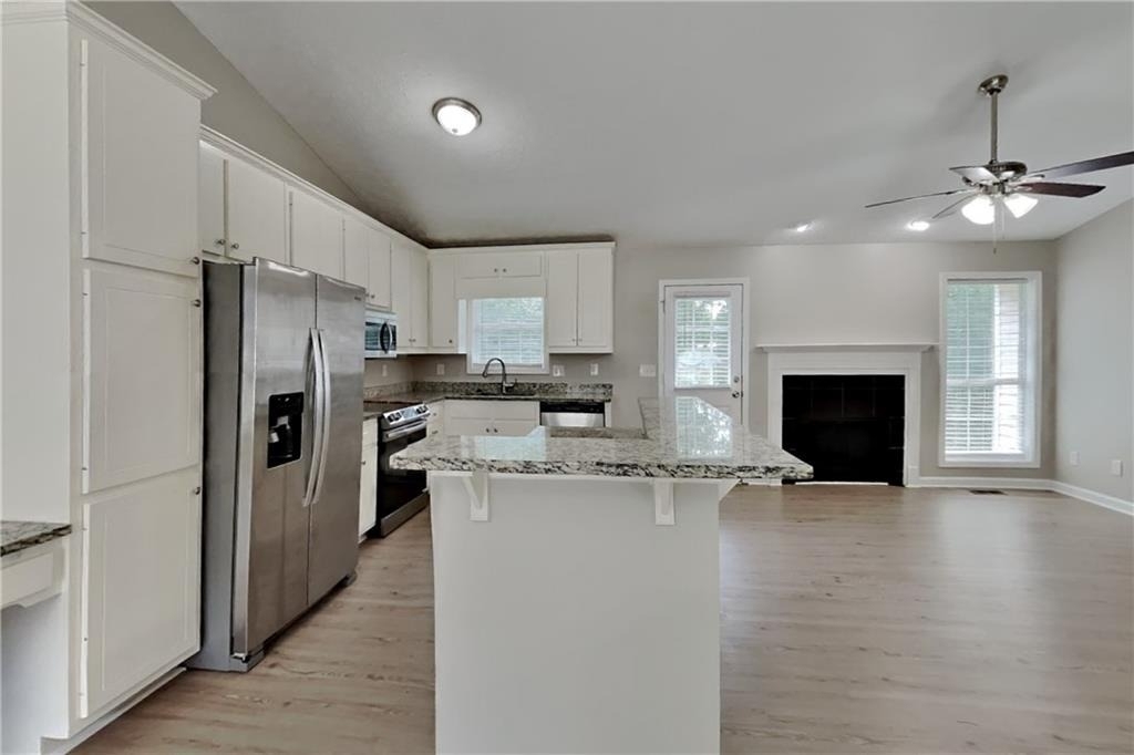 5333 Highpoint Road - Photo 2