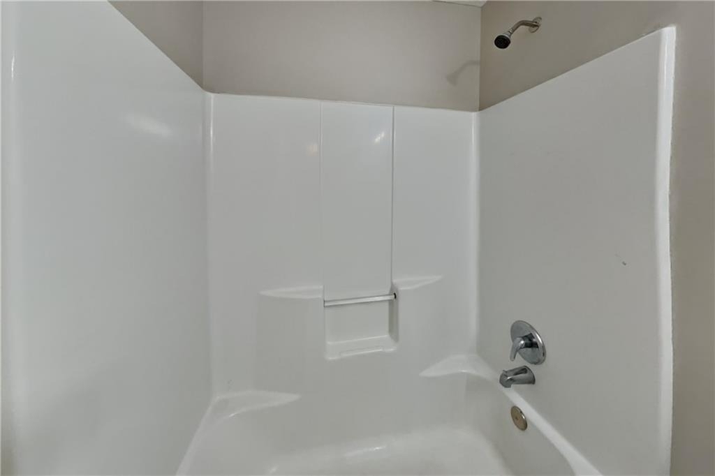 5333 Highpoint Road - Photo 15