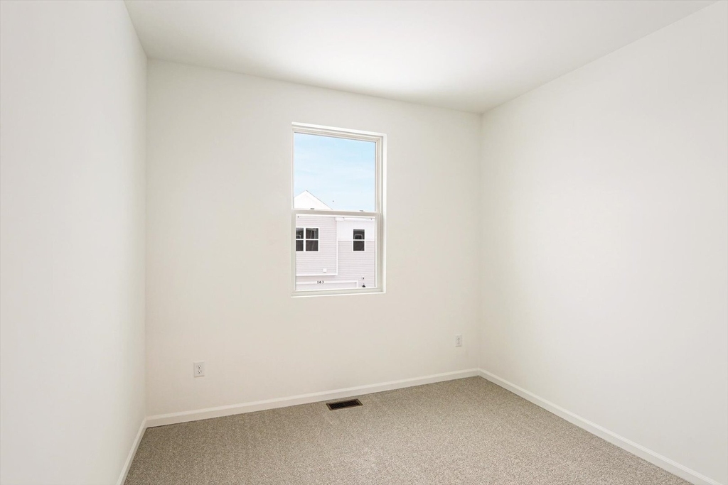 181 Kingsport Drive - Photo 10
