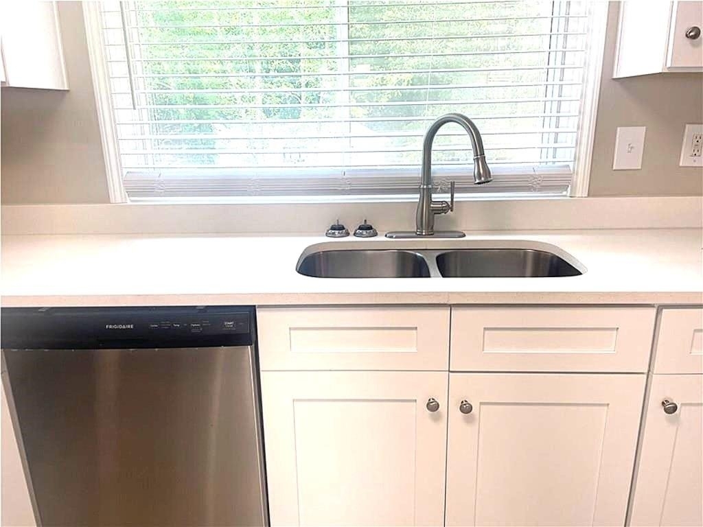 3205 Brownlee Way - Photo 7