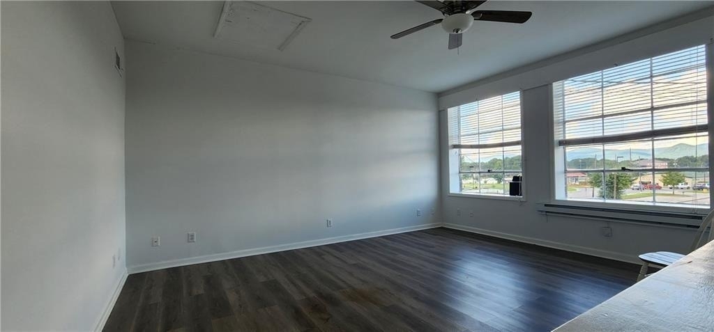 16 S East Street - Photo 5