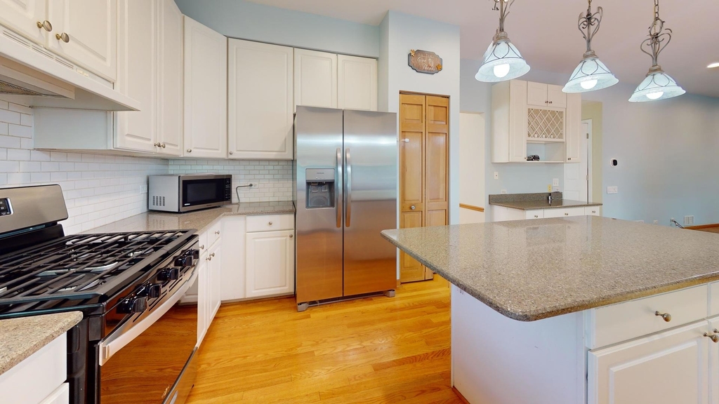 1657 Fairport Drive - Photo 8