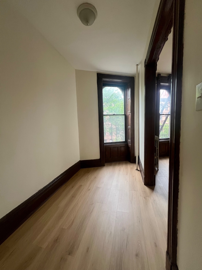 94 St Marks Avenue - Photo 4