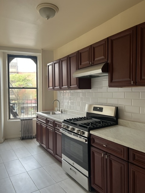 94 St Marks Avenue - Photo 2