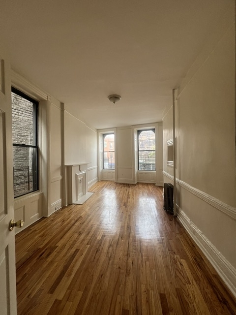 94 St Marks Avenue - Photo 1