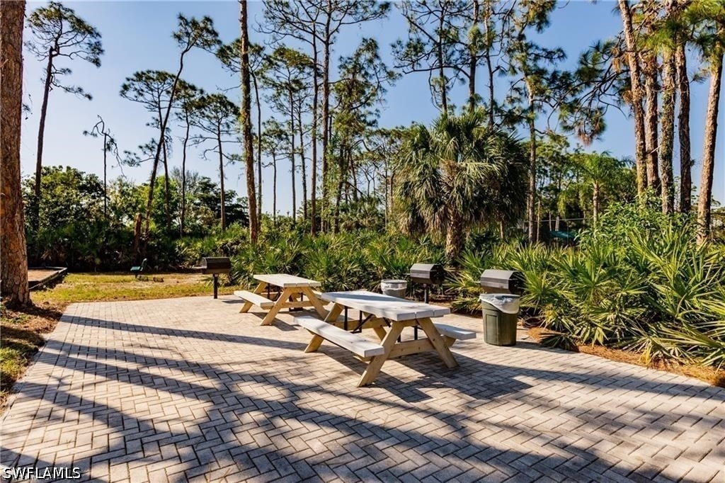 3100 Seasons Way - Photo 12