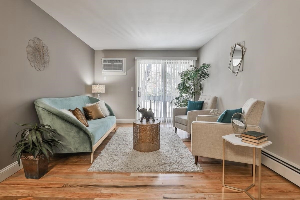 169 Portsmouth - Photo 1