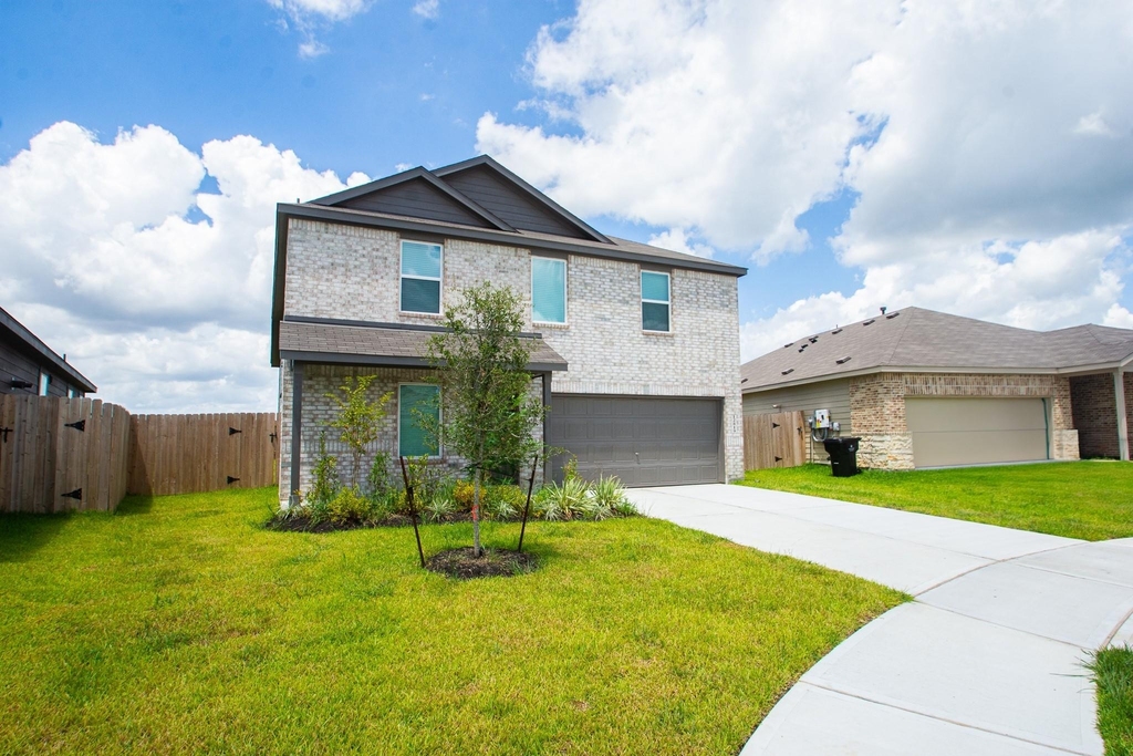 12819 Ivy Creek Ct - Photo 1