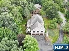 60 Ivy - Photo 0